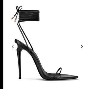 Femme Luce minimale black stiletto size 39